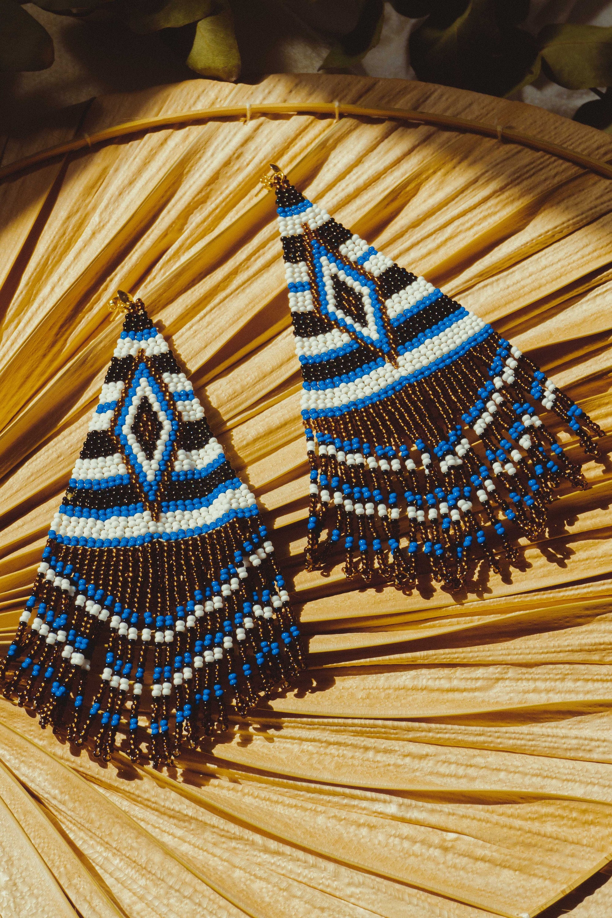 Pendientes grandes en abalorios