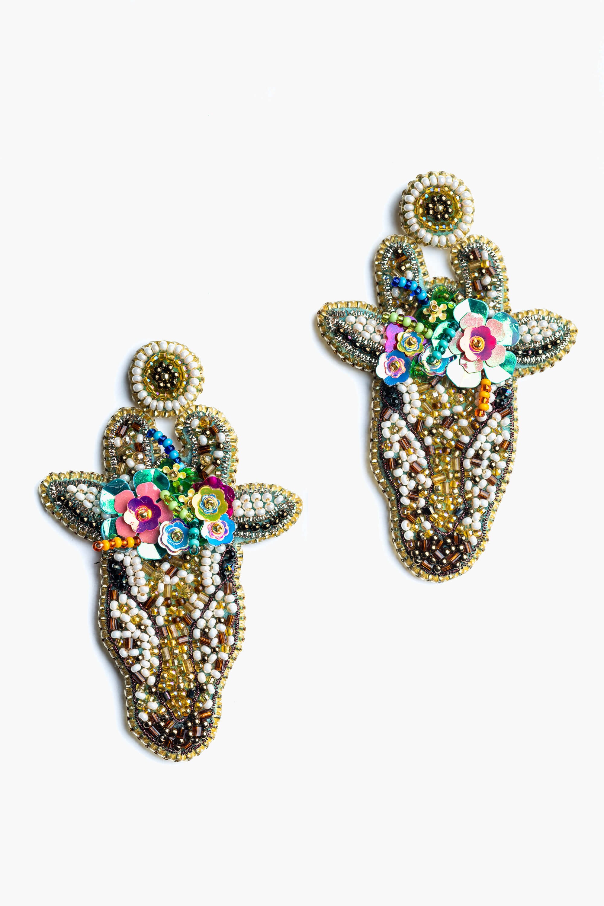 Pendientes en abalorios y lentejuelas