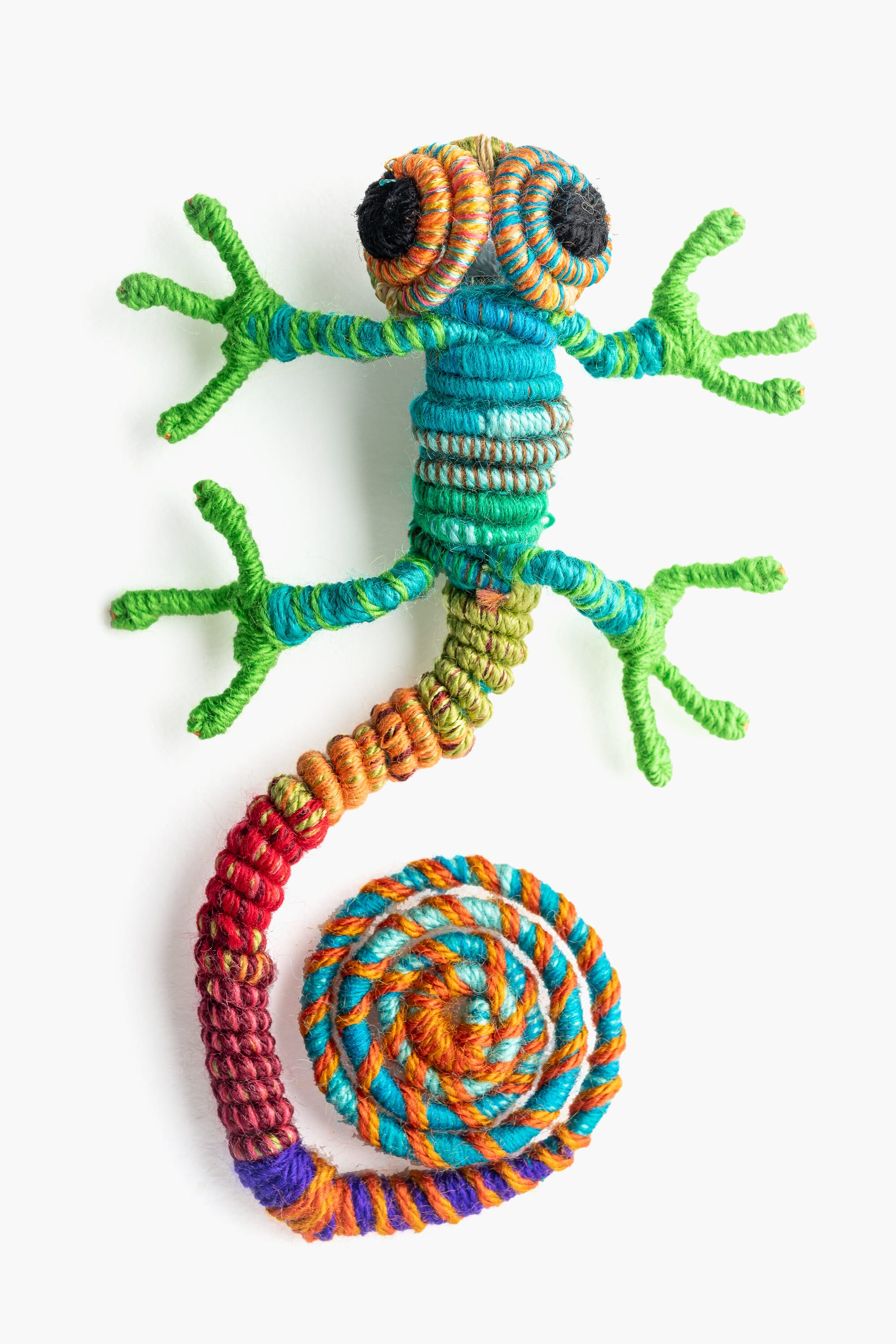 Broche en escultura textil