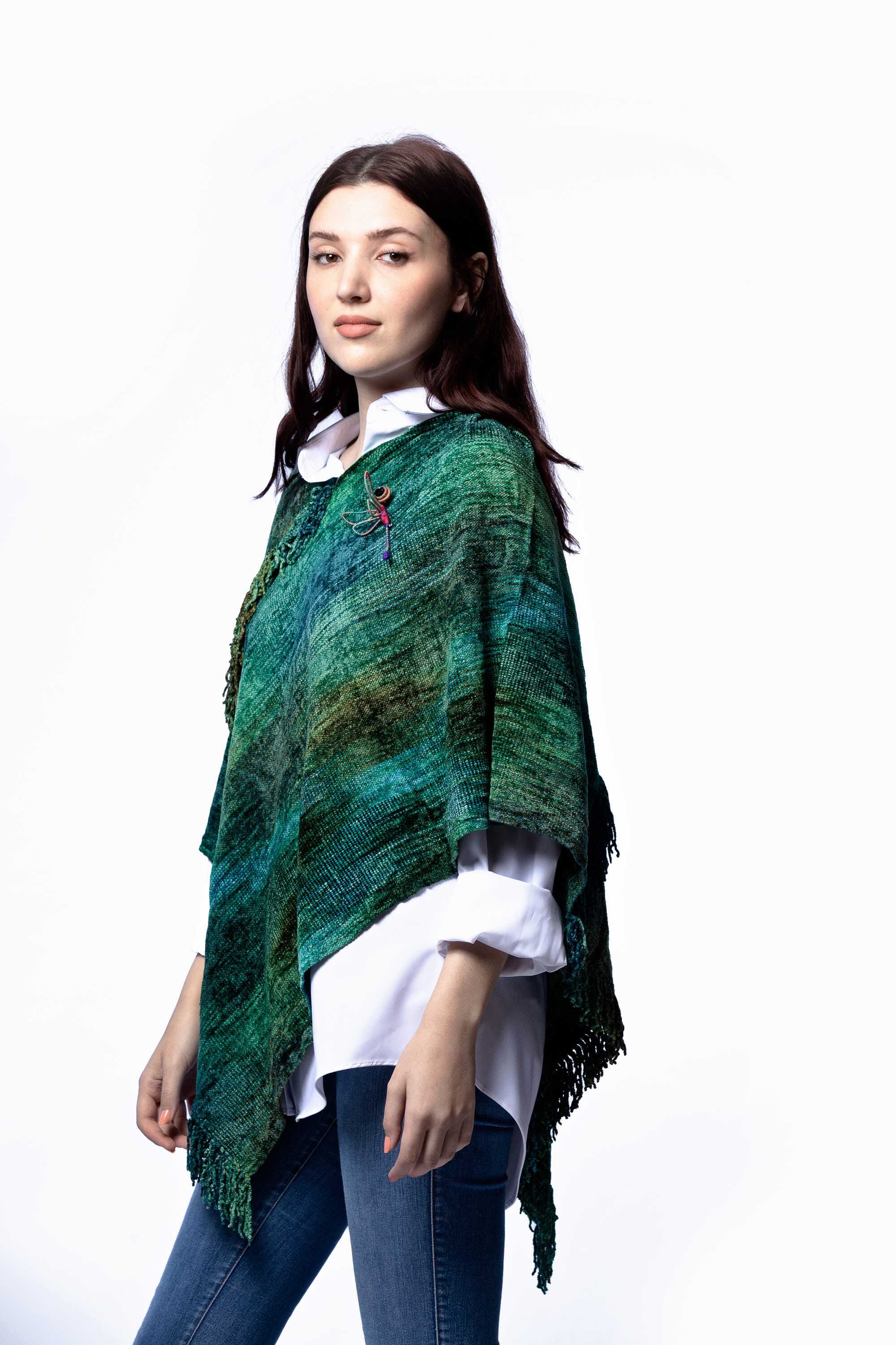 Broche en escultura textil