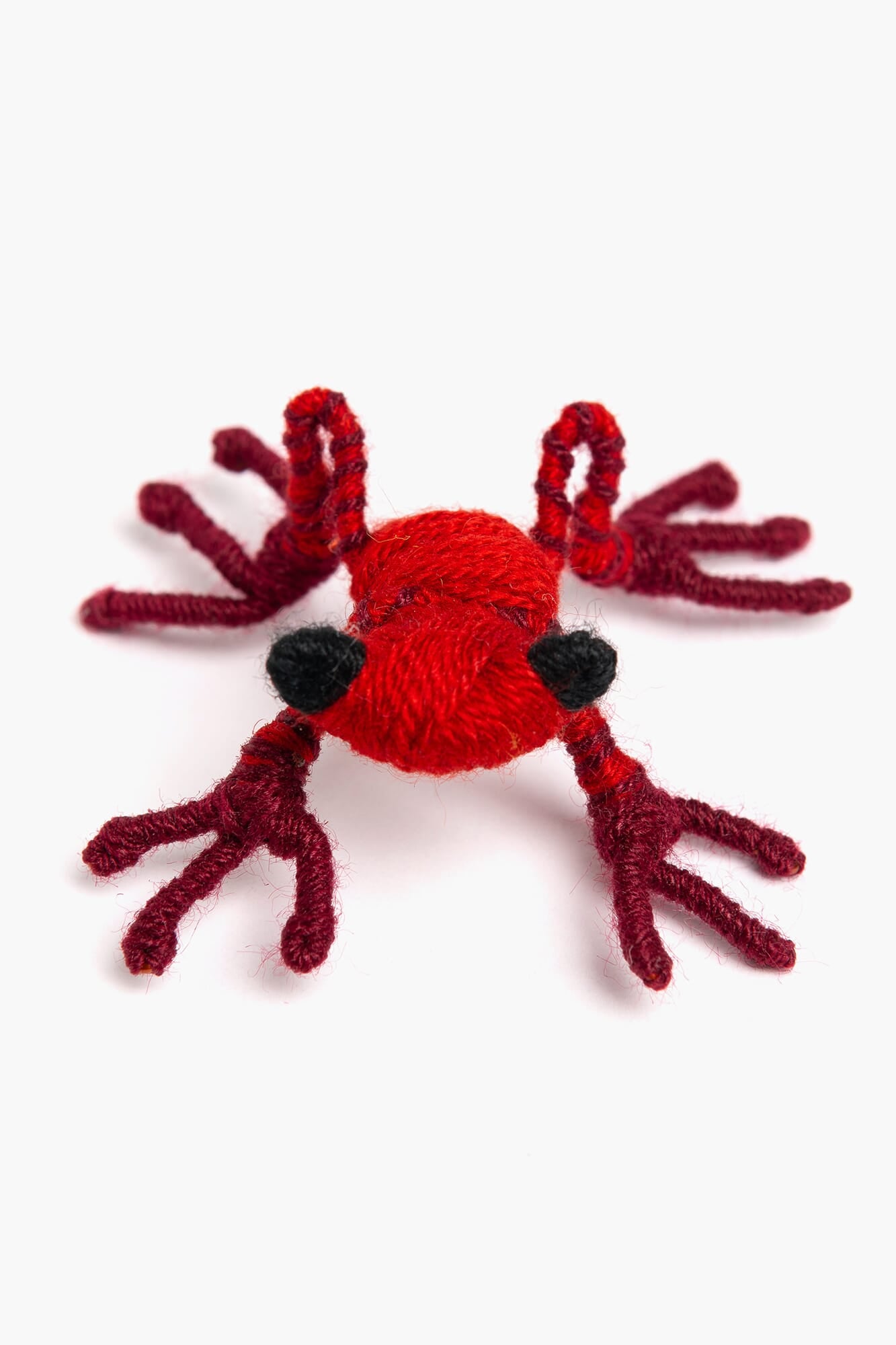 Broche en escultura textil