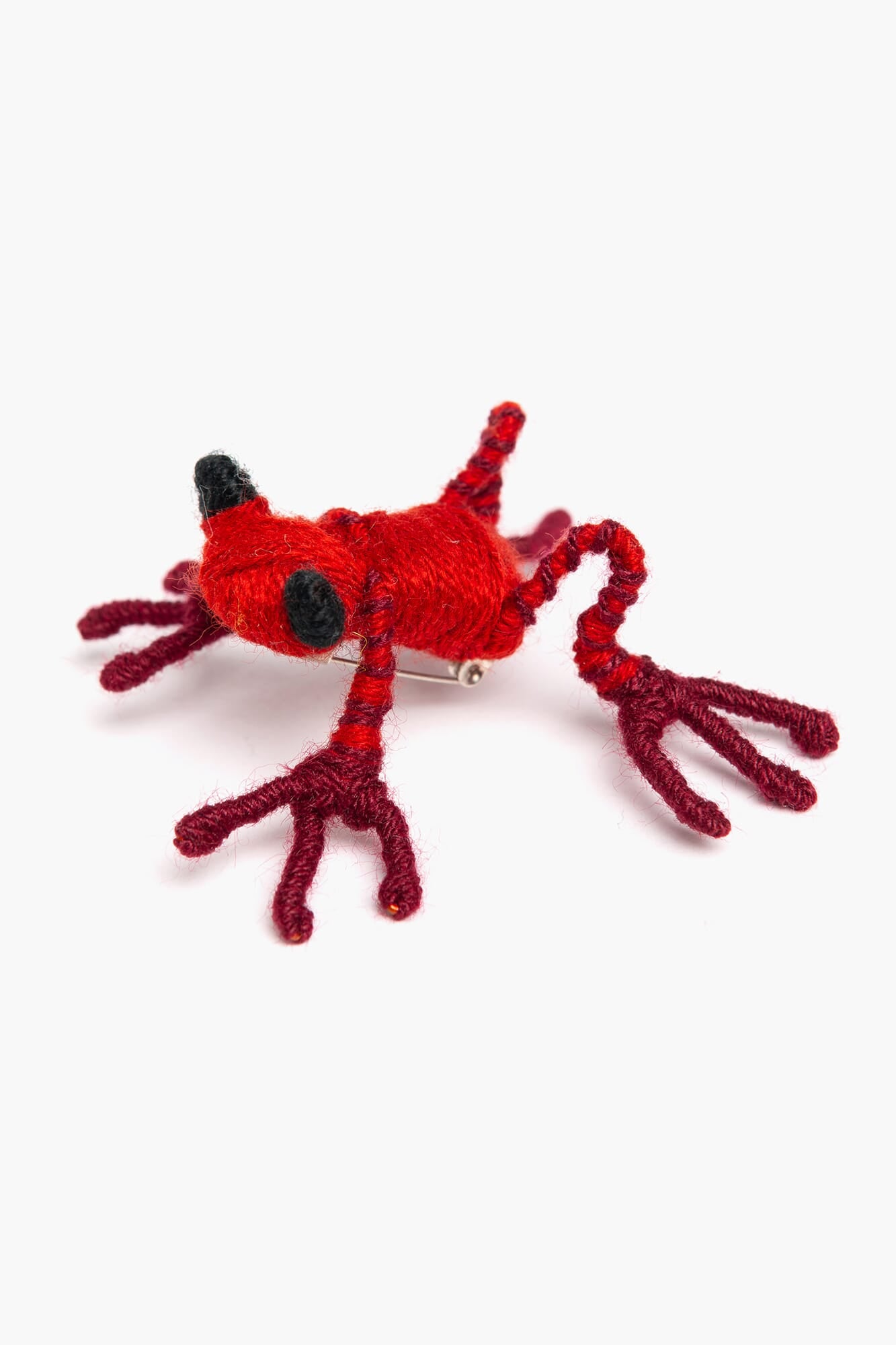 Broche en escultura textil