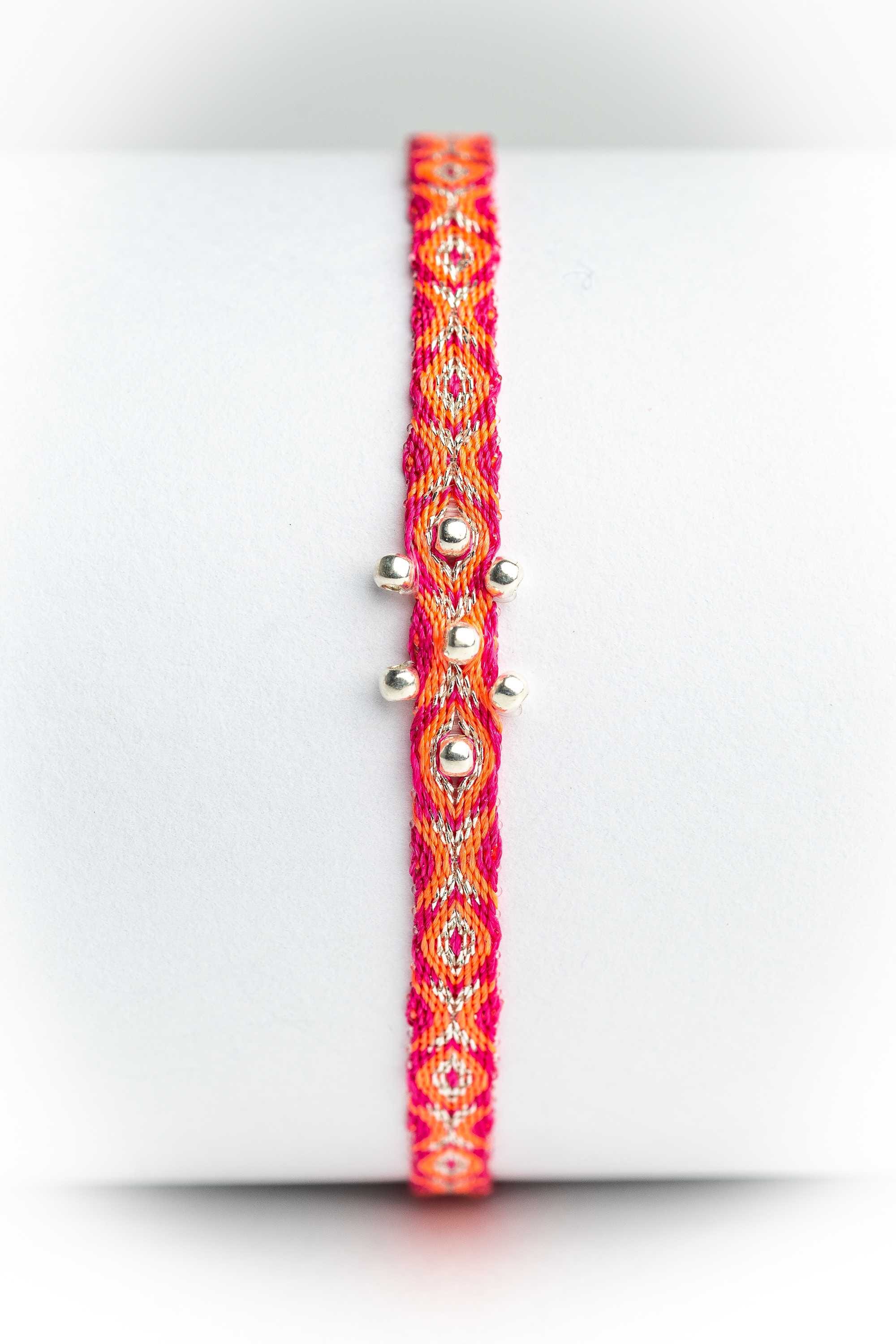 Pulsera hilos con bolitas plata