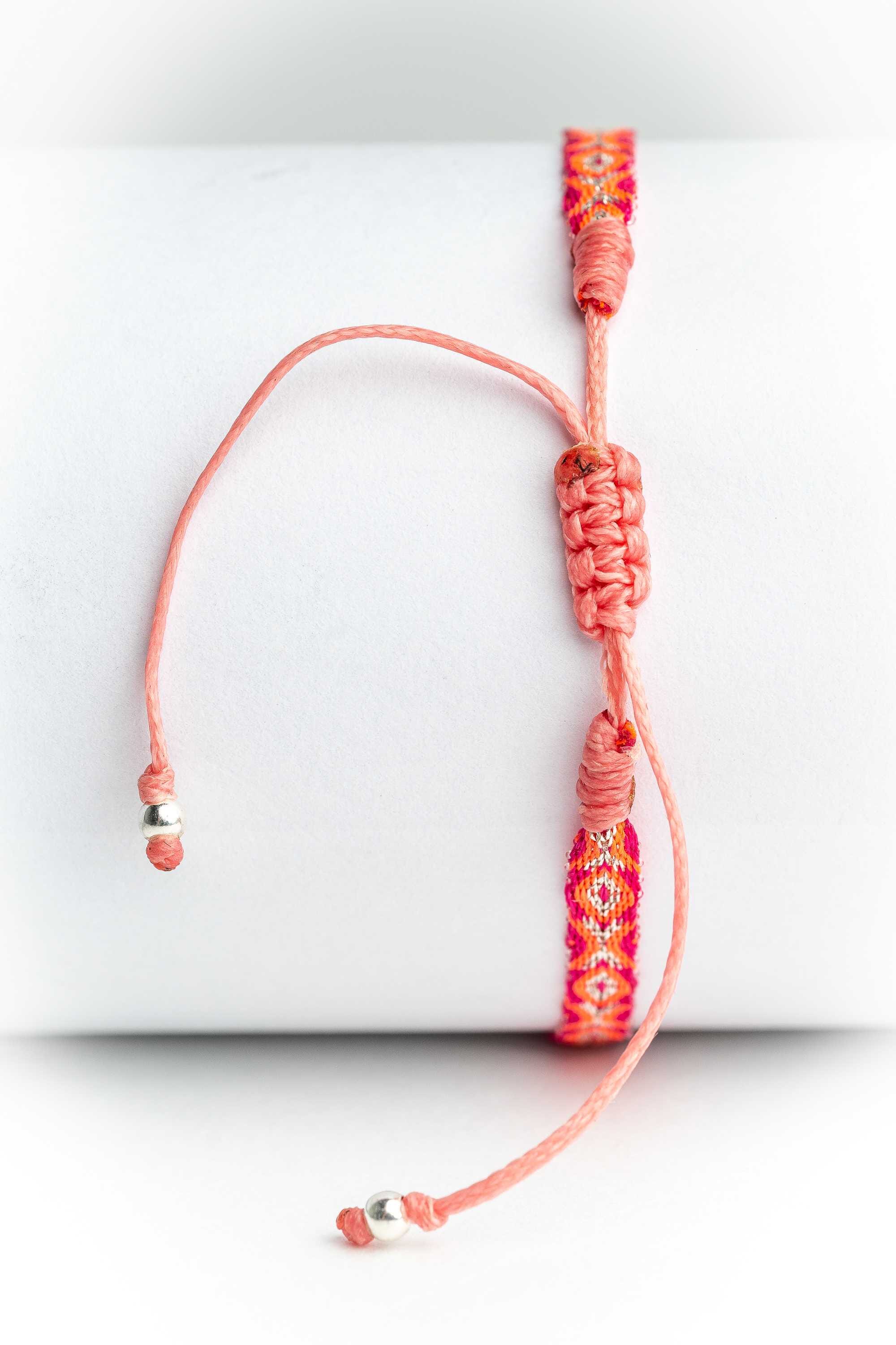 Pulsera hilos con bolitas plata