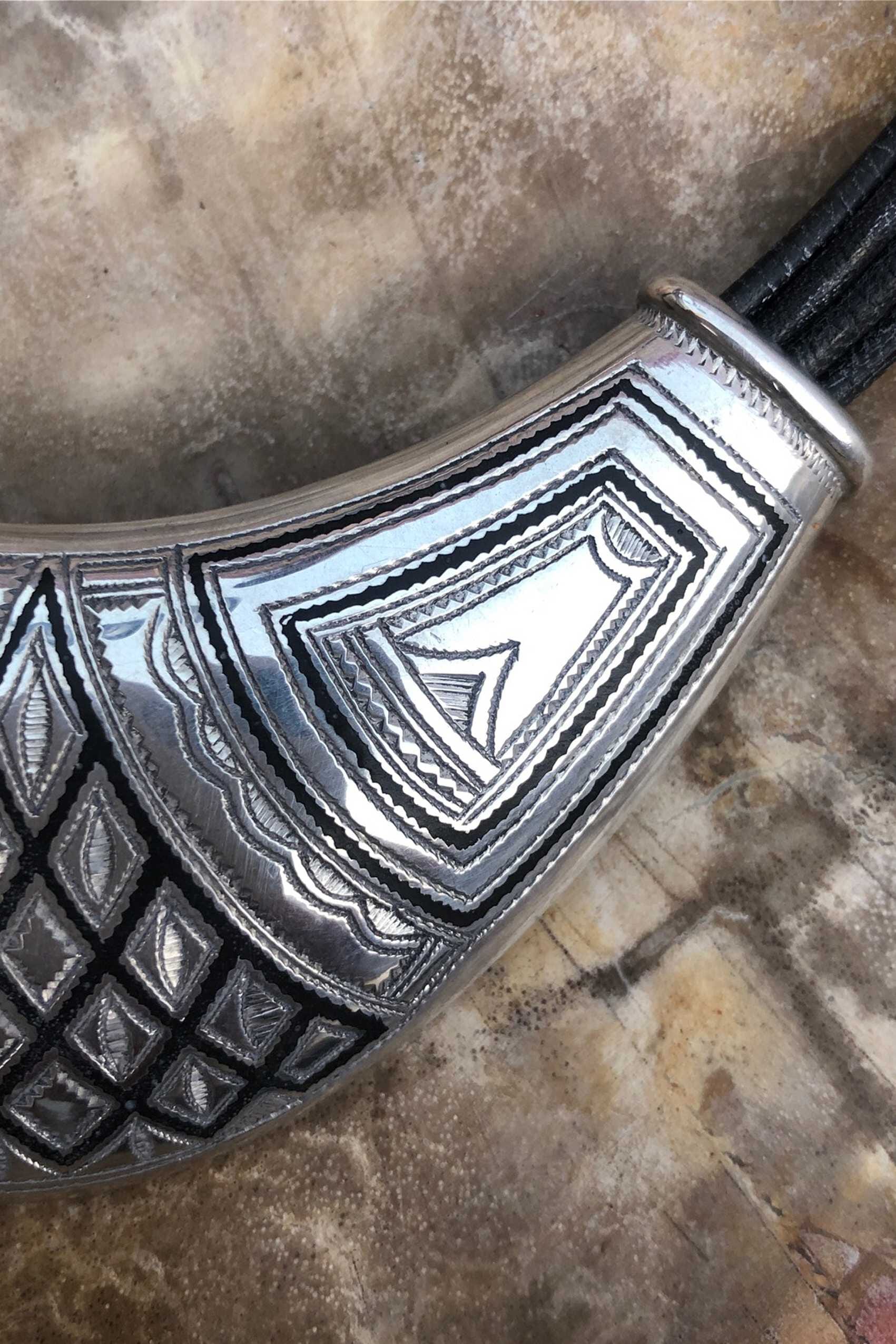 Collar Tuareg de plata de ley 925 y cuero