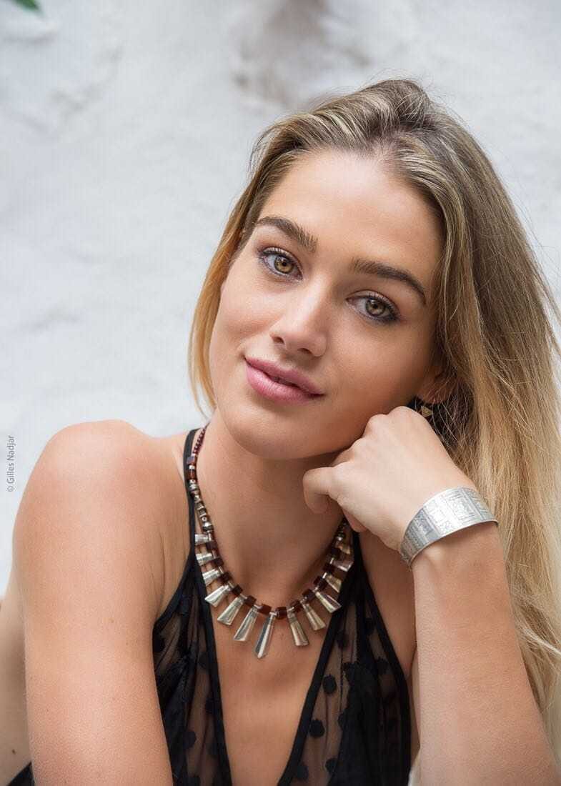 Collar Tuareg de plata de ley 925 y ágata