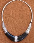 Collar Tuareg de plata de ley 925, ébano y cuero