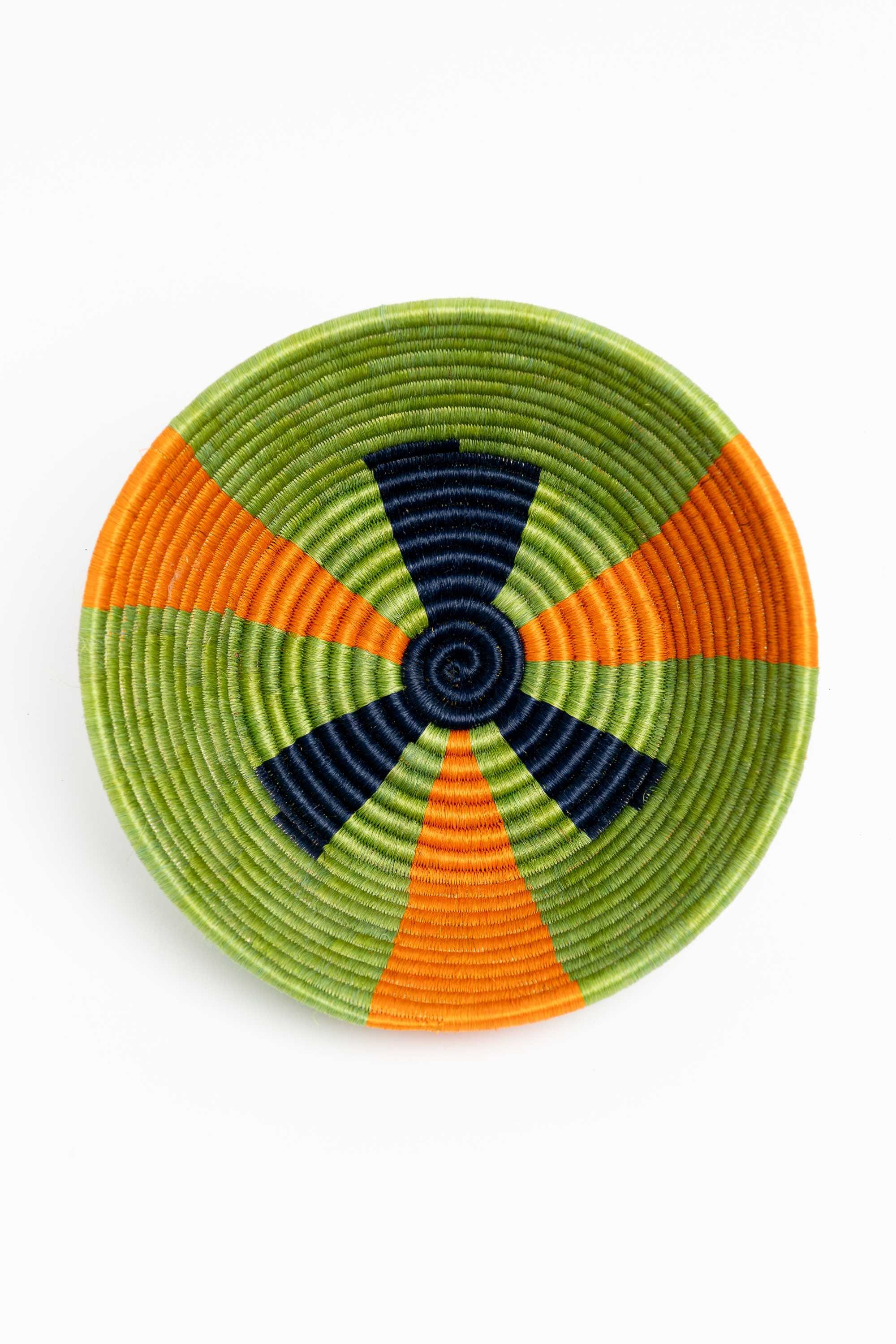 Panera o cesto en paja y fique