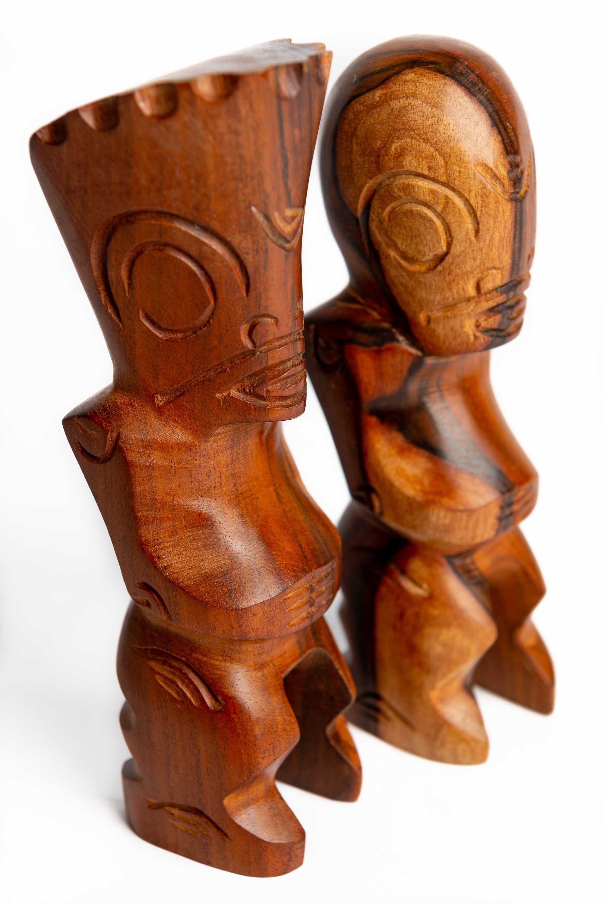 Talla madera tikis polinesios