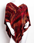 Poncho de bambú tejido en telar manual