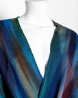 Poncho de bambú tejido en telar manual
