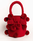 Bolso de hombro con pompones