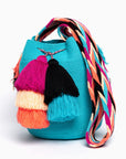 Bolso bandolera Wayuu con seis borlas