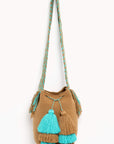 Bolso bandolera Wayuu con seis borlas