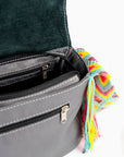 Bolso bandolera en cuero con asa Wayuu