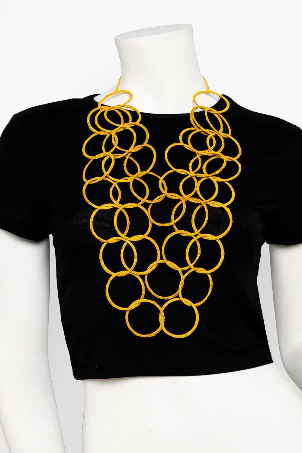 Collar en fibra vegetal