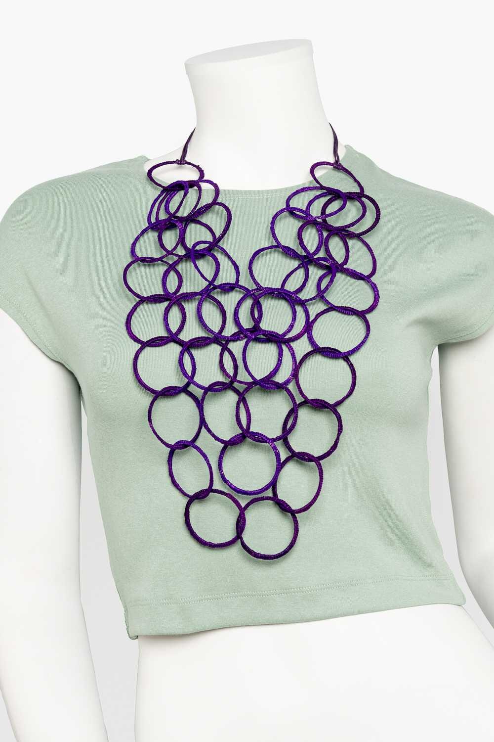 Collar en fibra vegetal