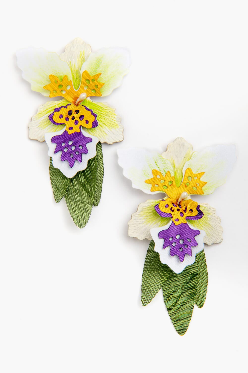 Pendientes en fruto de totumo