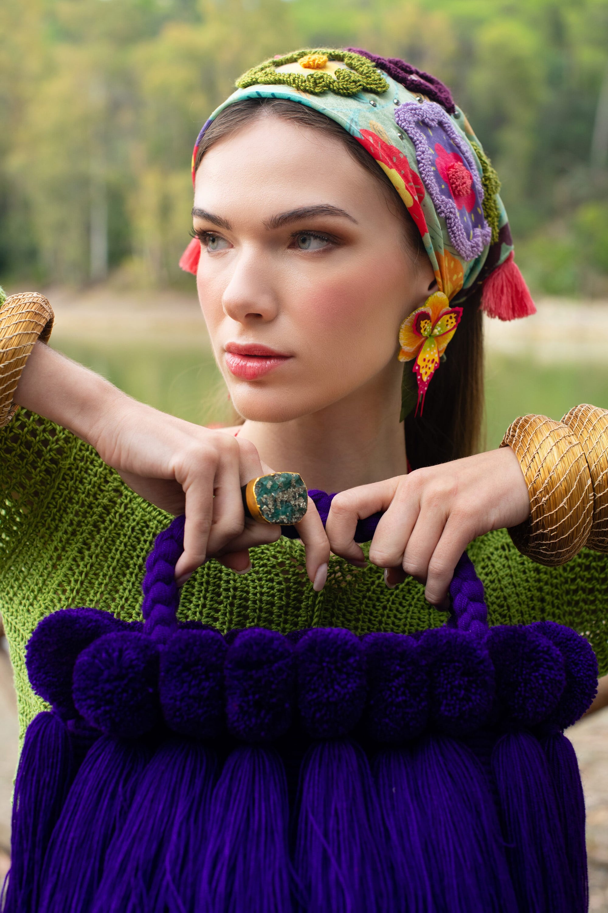 Pendientes en fruto de totumo