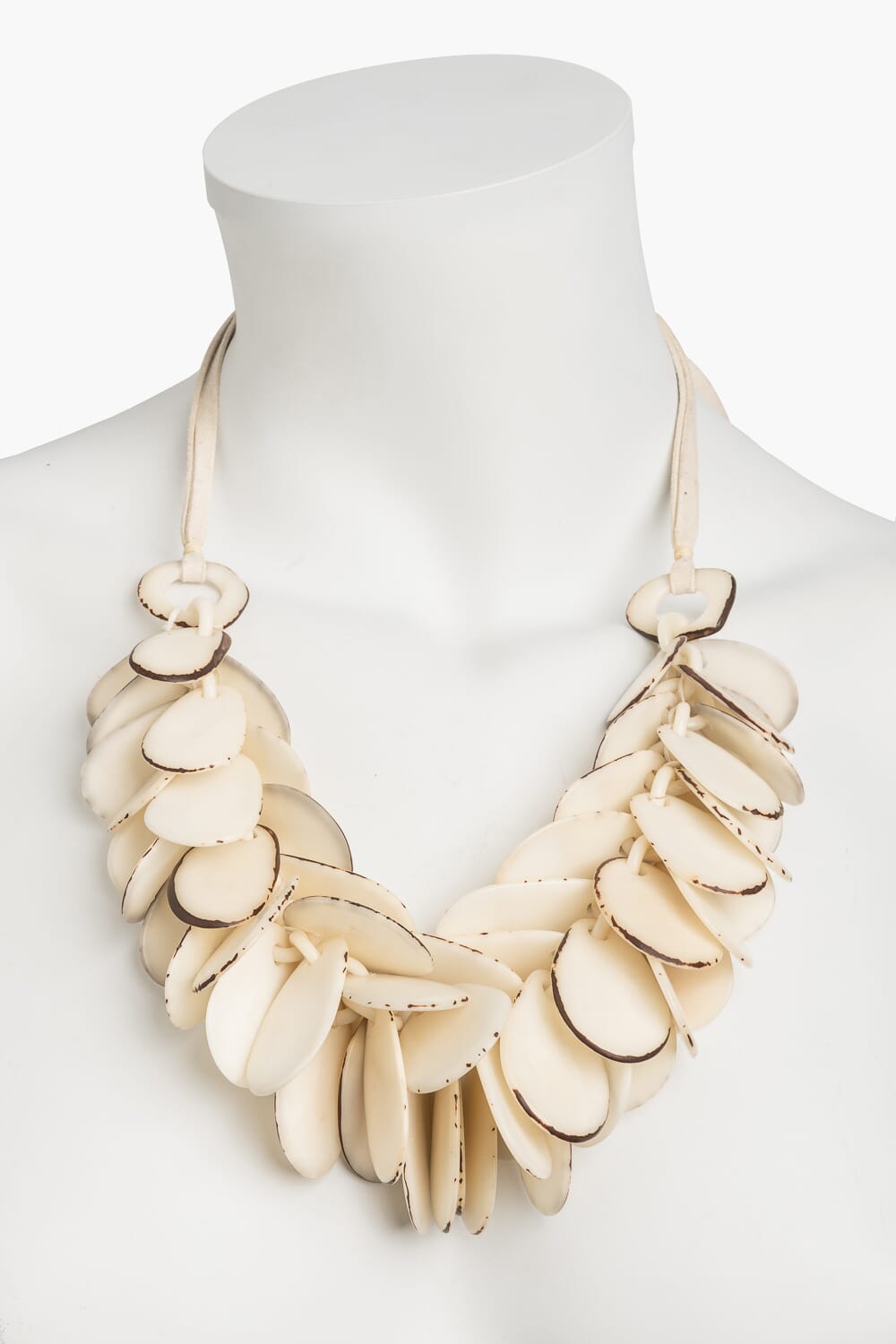 Collar en nuez de tagua