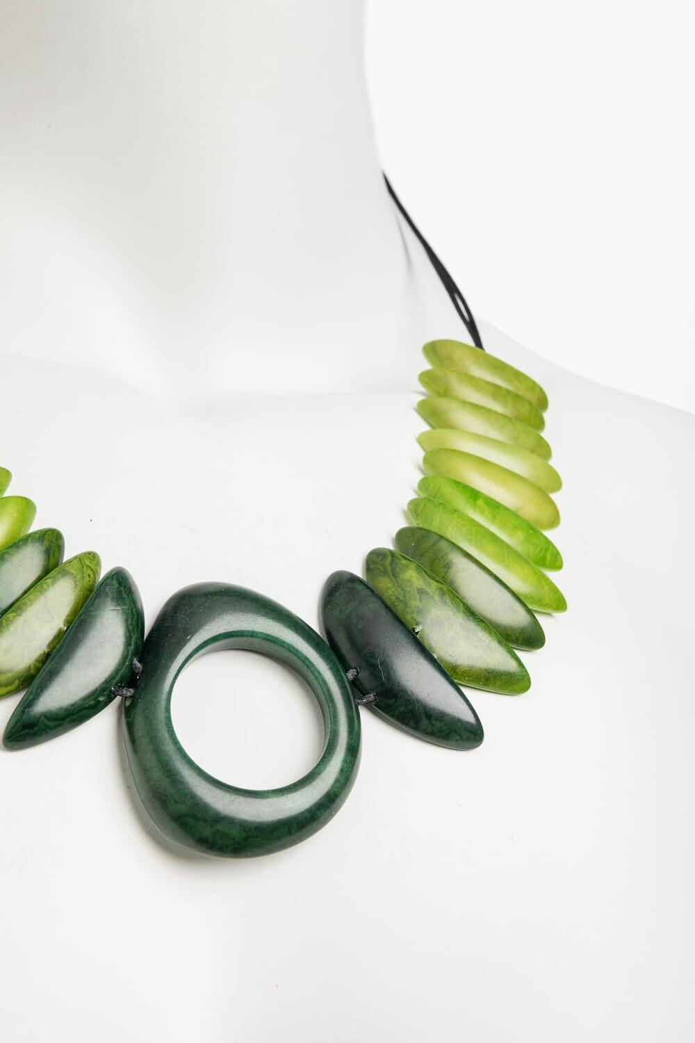 Collar en nuez de tagua