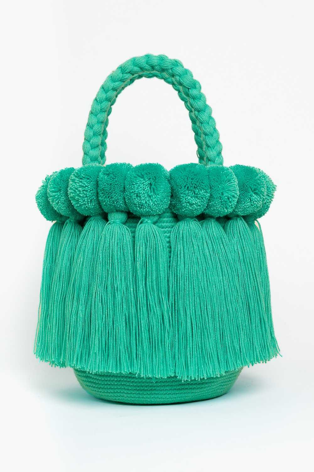Bolso con pompones y borlas de algodón