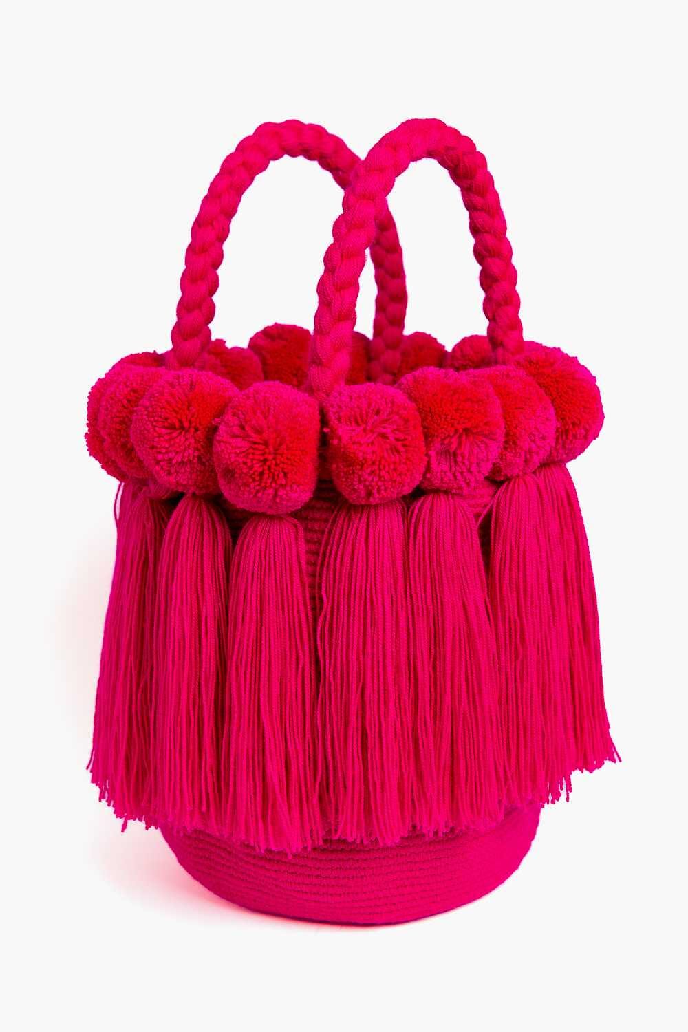 Bolso con pompones y borlas de algodón