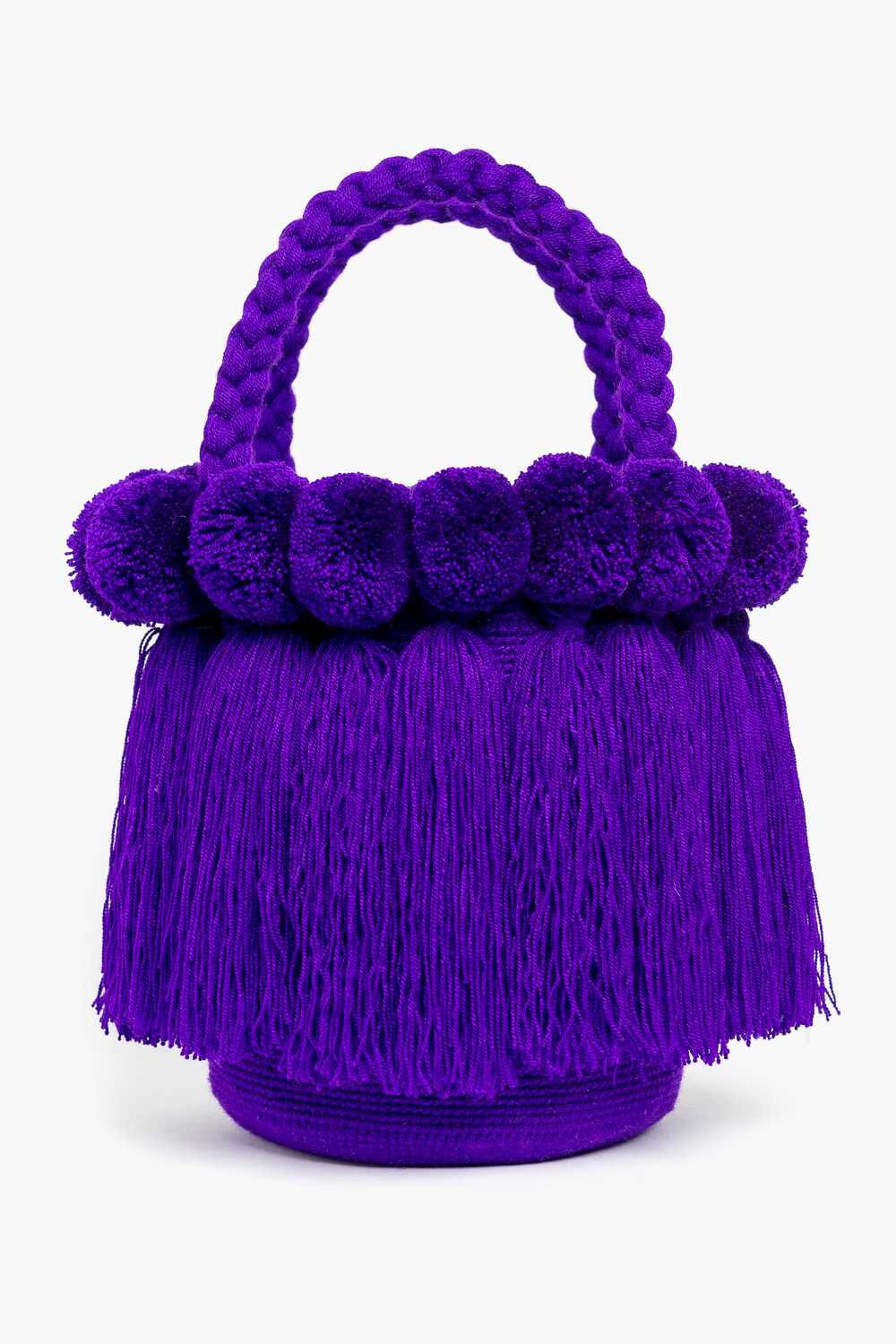 Bolso con pompones y borlas de algodón