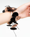 Pulsera de flores en satén
