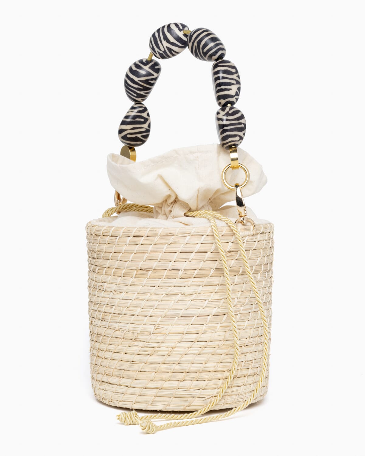 Bolso de mano en fibra natural