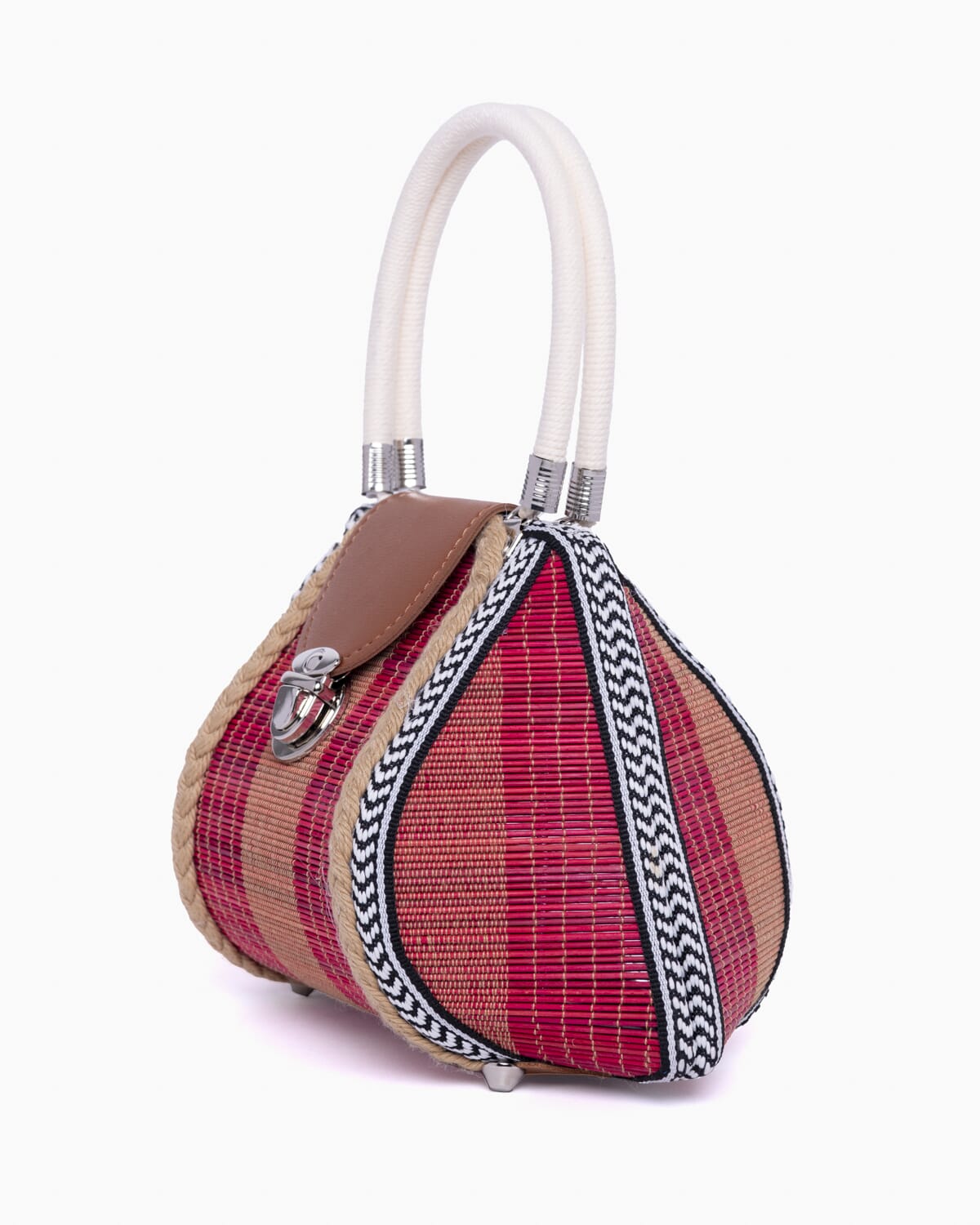 Bolso en bambú hecho a mano