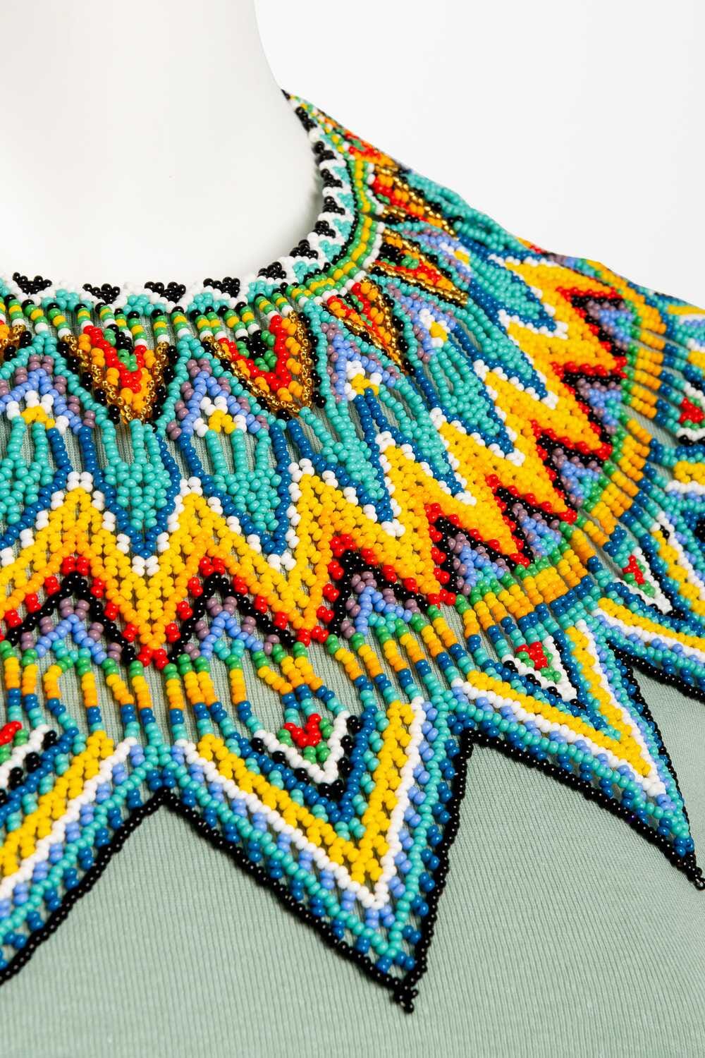 Collar de abalorios indígena Embera