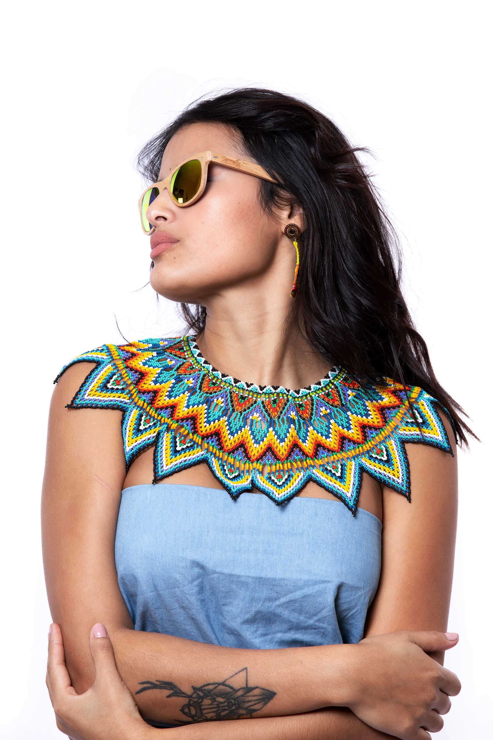 Collar de abalorios indígena Embera