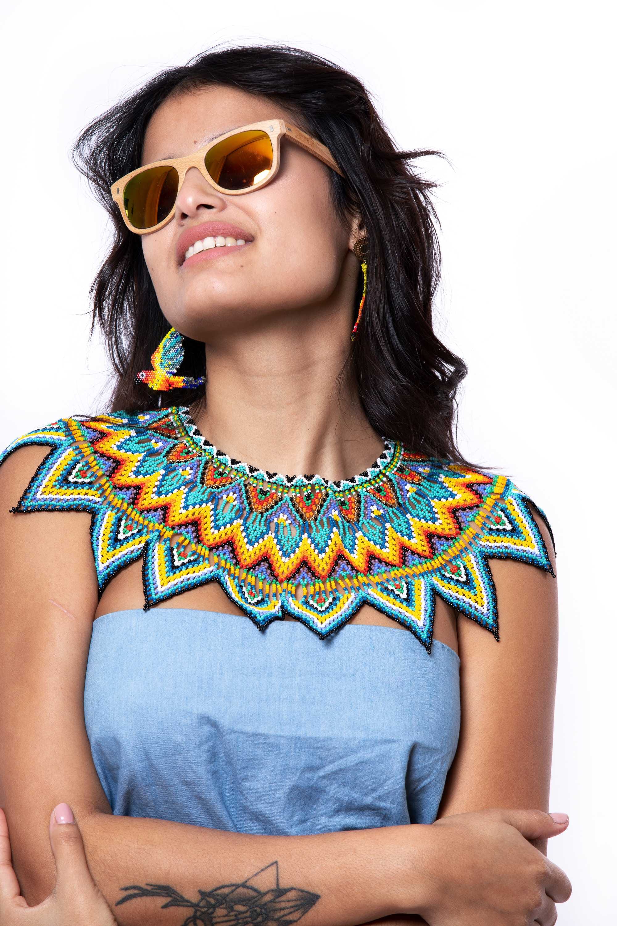 Collar de abalorios indígena Embera