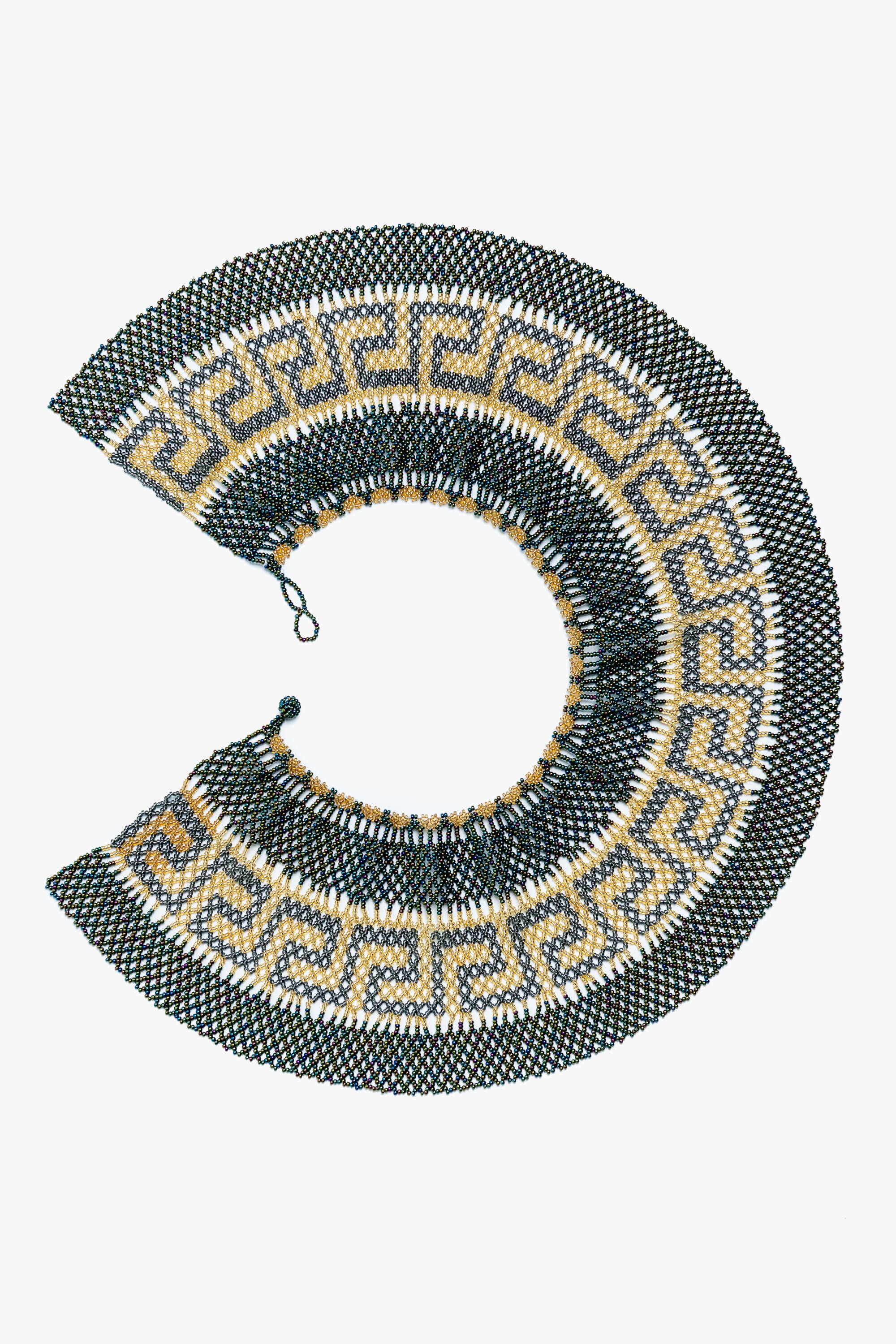 Collar de abalorios indígena Embera