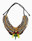 Collar de plumas naturales