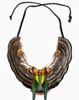 Collar de plumas naturales