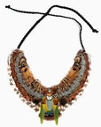 Collar de plumas naturales