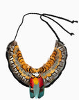 Collar de plumas naturales