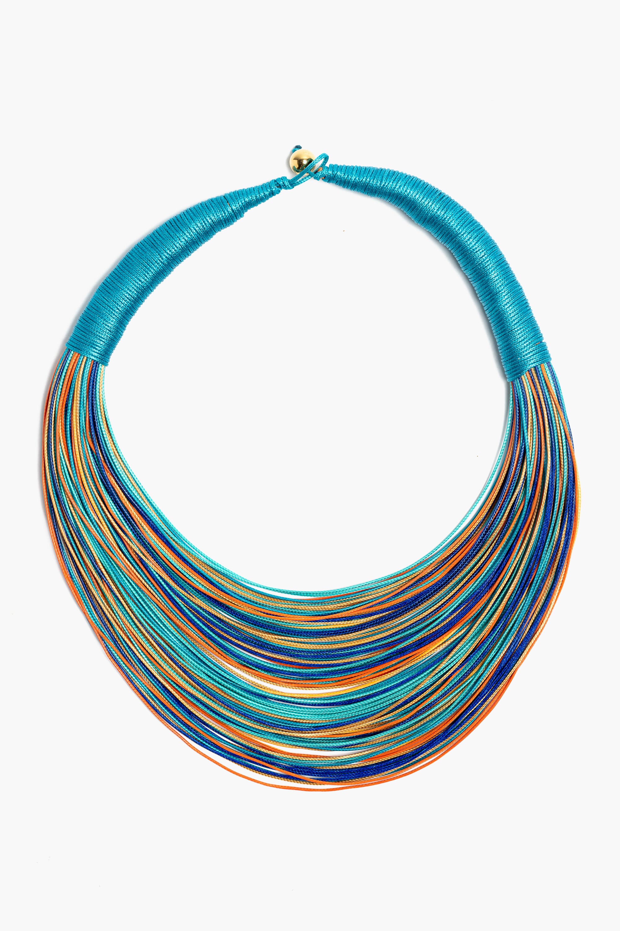 Collar en hilos de seda