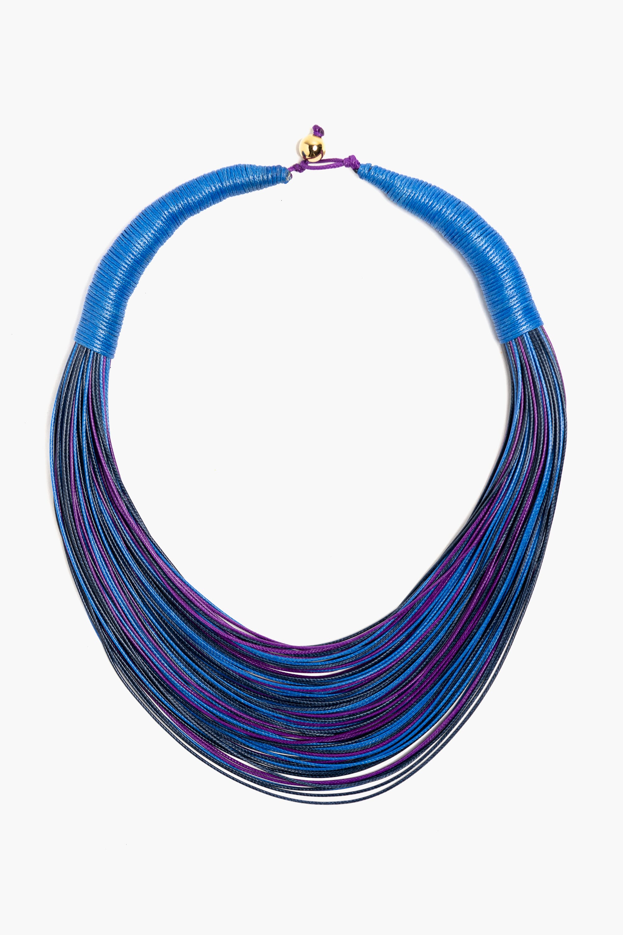 Collar en hilos de seda