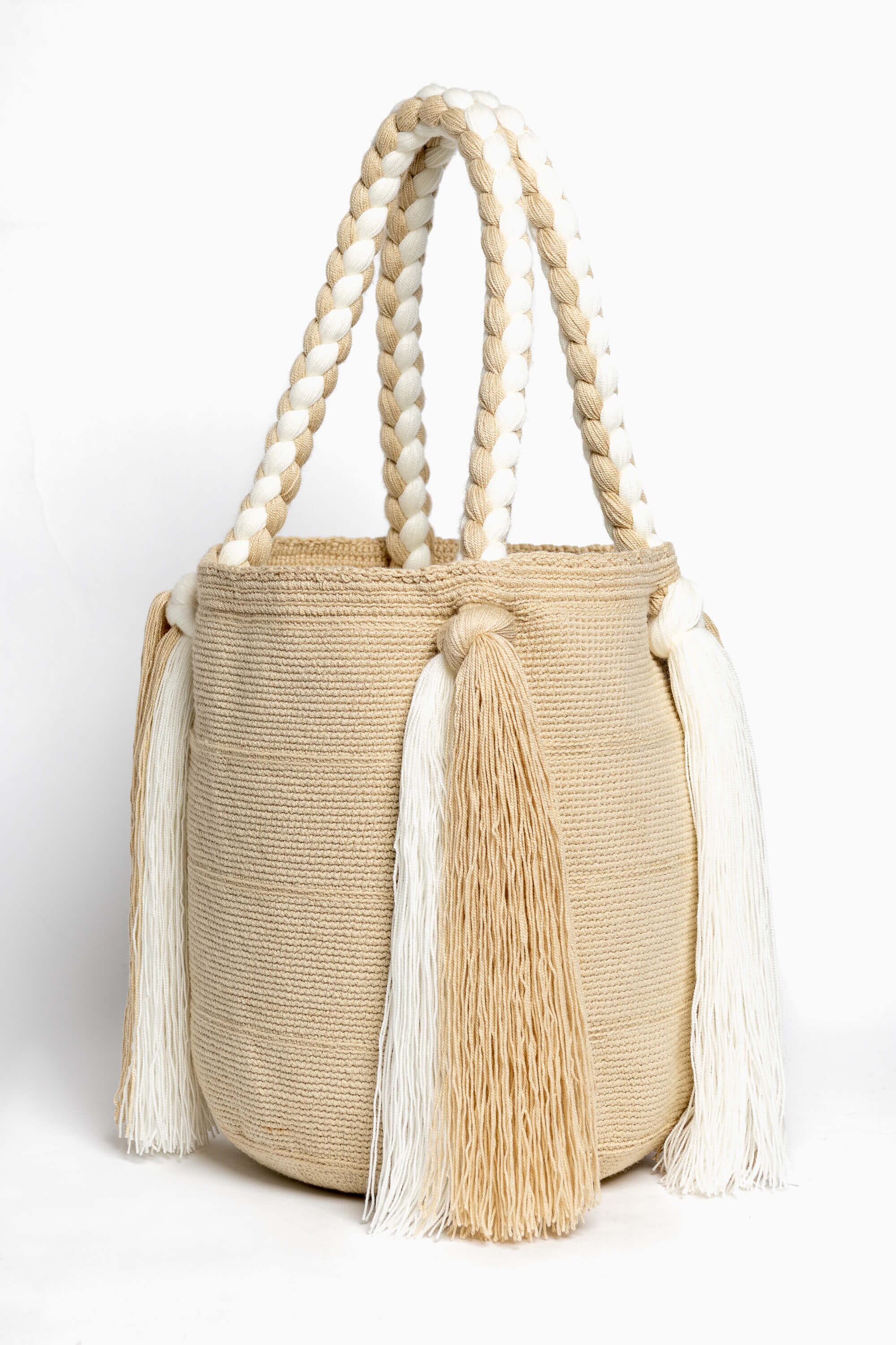 Bolso de hombro con flecos largos