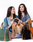 Bolso de hombro con flecos largos