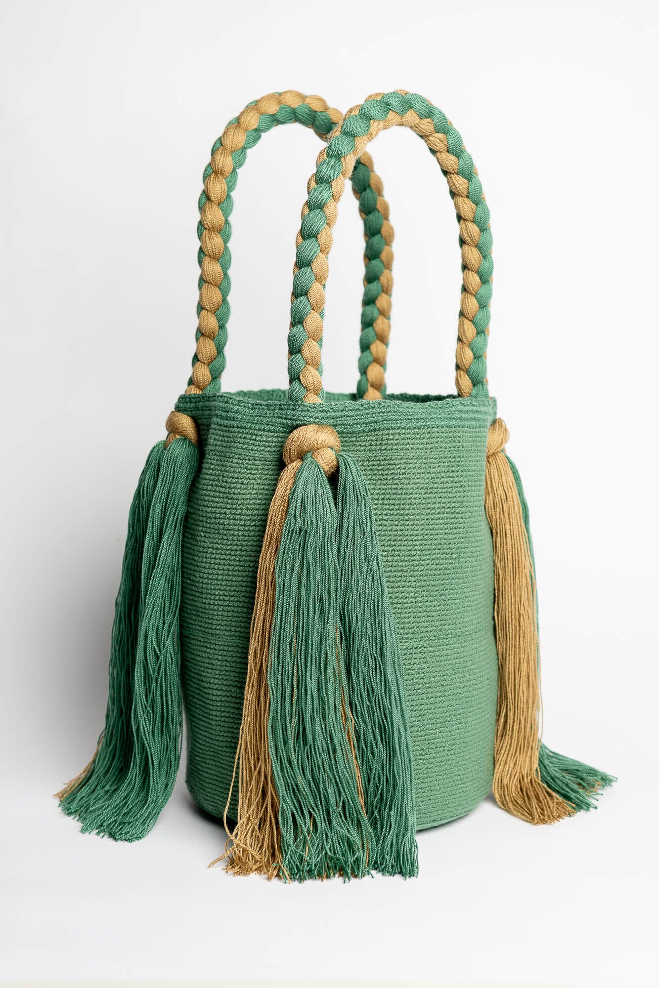 Bolso de hombro con flecos largos