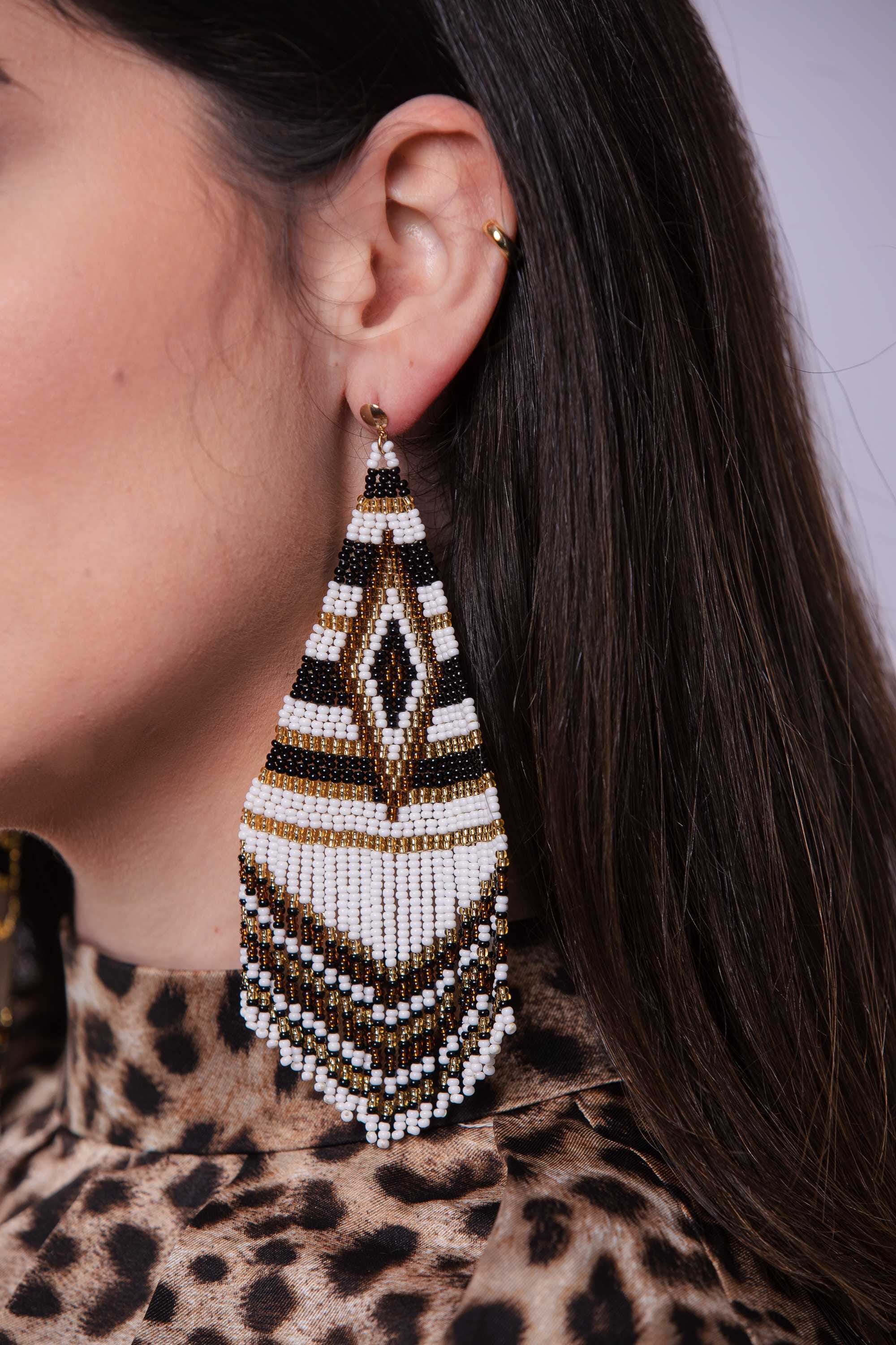 Pendientes grandes en abalorios