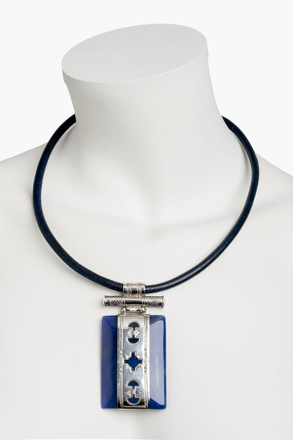 Collar Tuareg de plata de ley 925 y lapislázuli 