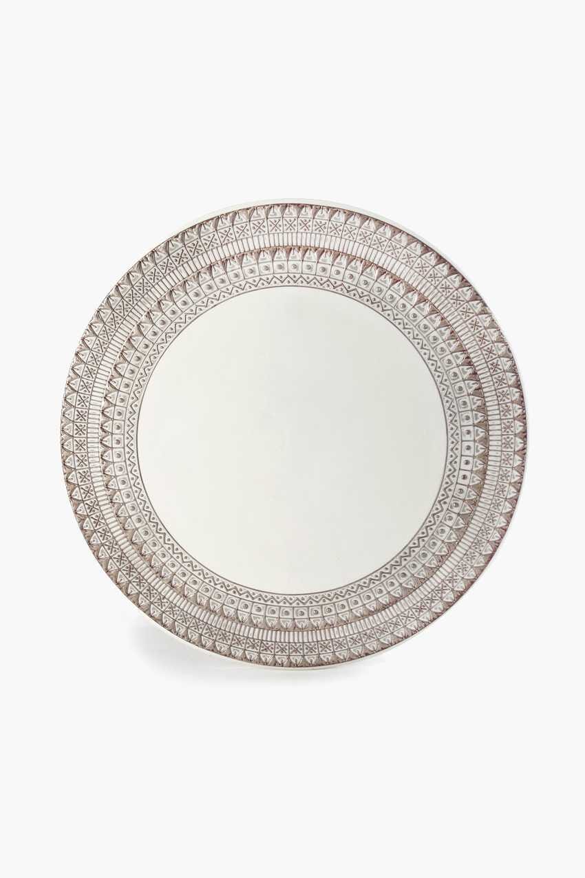 Plato de cerámica pintada a mano