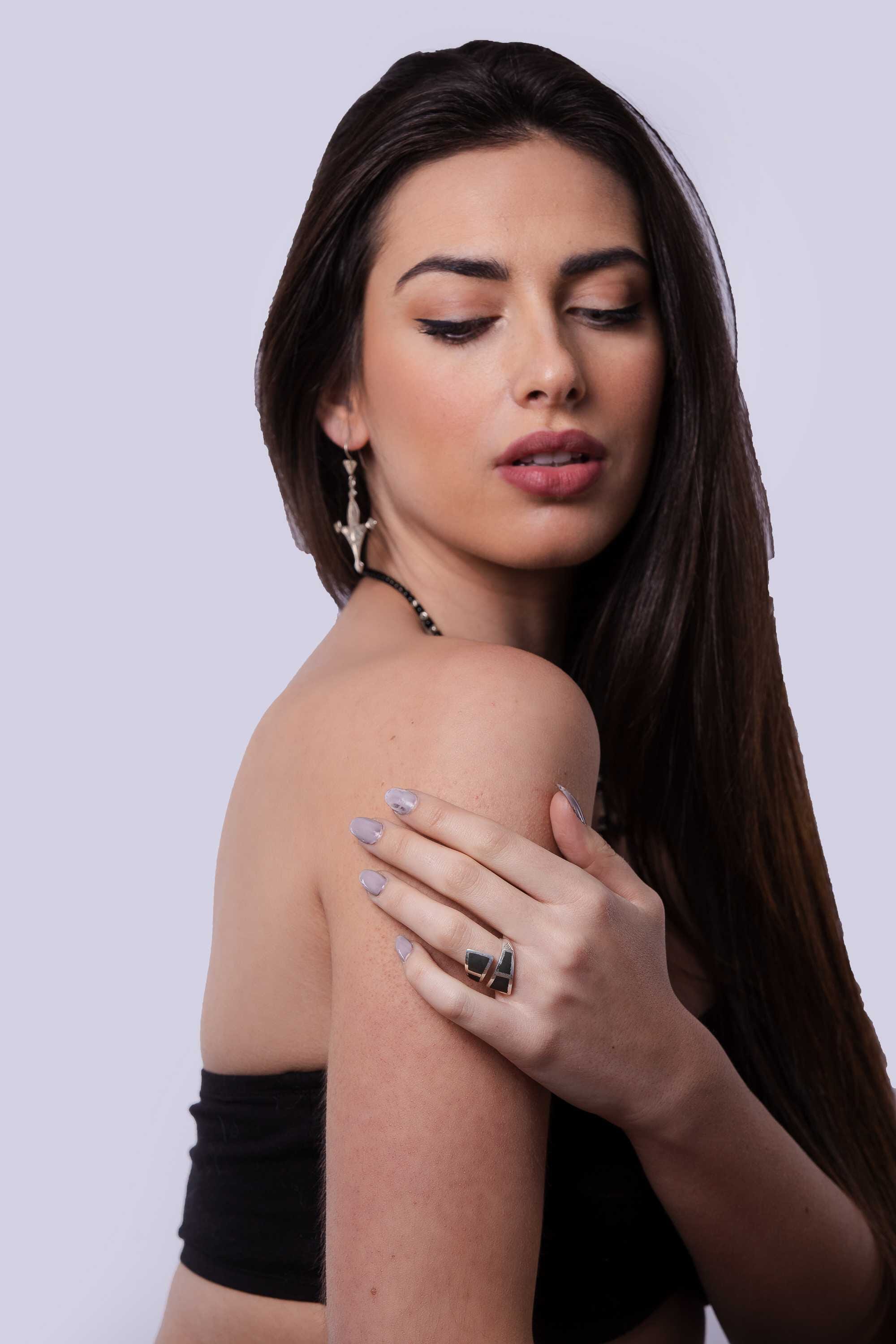 Anillo ajustable Tuareg en plata y ébano 