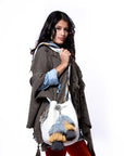 Bolso bandolera Wayuu con seis borlas
