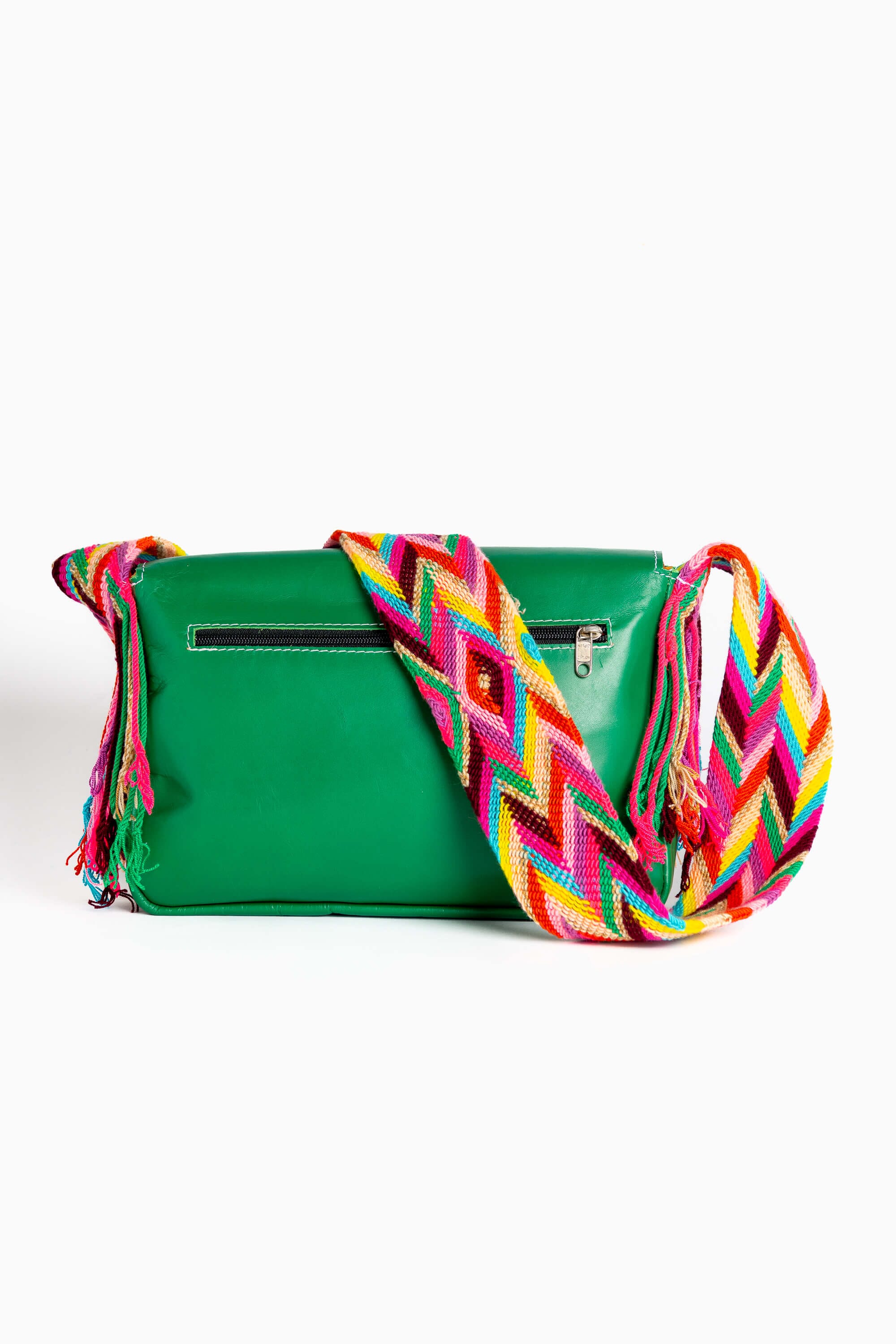 Bolso bandolera en cuero con asa Wayuu 
